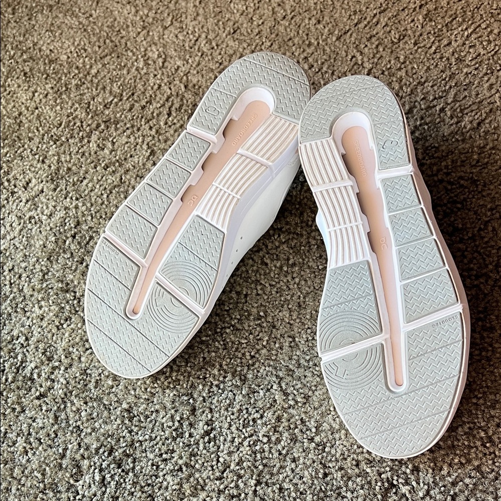 On Running White and Light Gray Sneakers - Picture 3 of 7